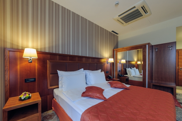 Hotel M Nikic (Podgorica)